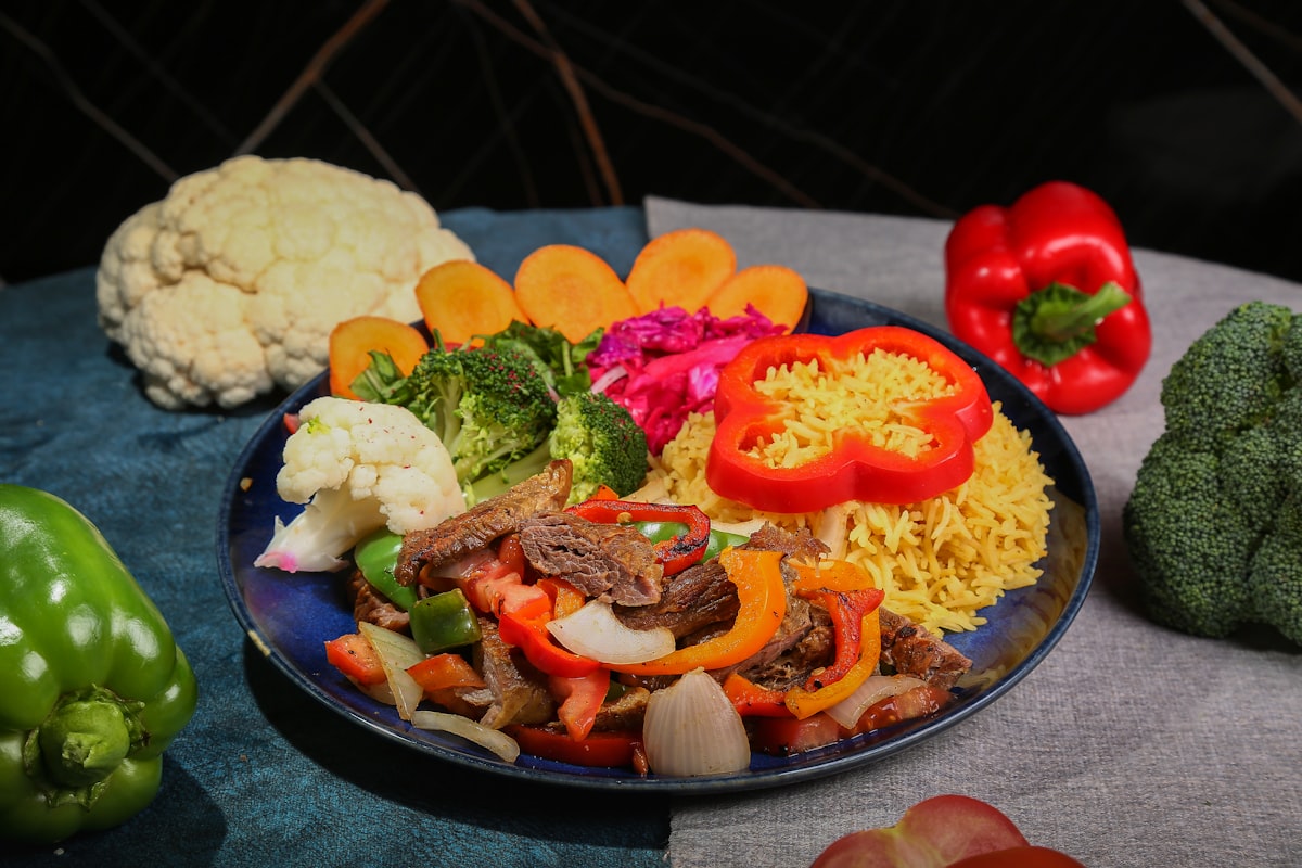 Protein-reiches Hühnerfleisch mit Süßkartoffeln